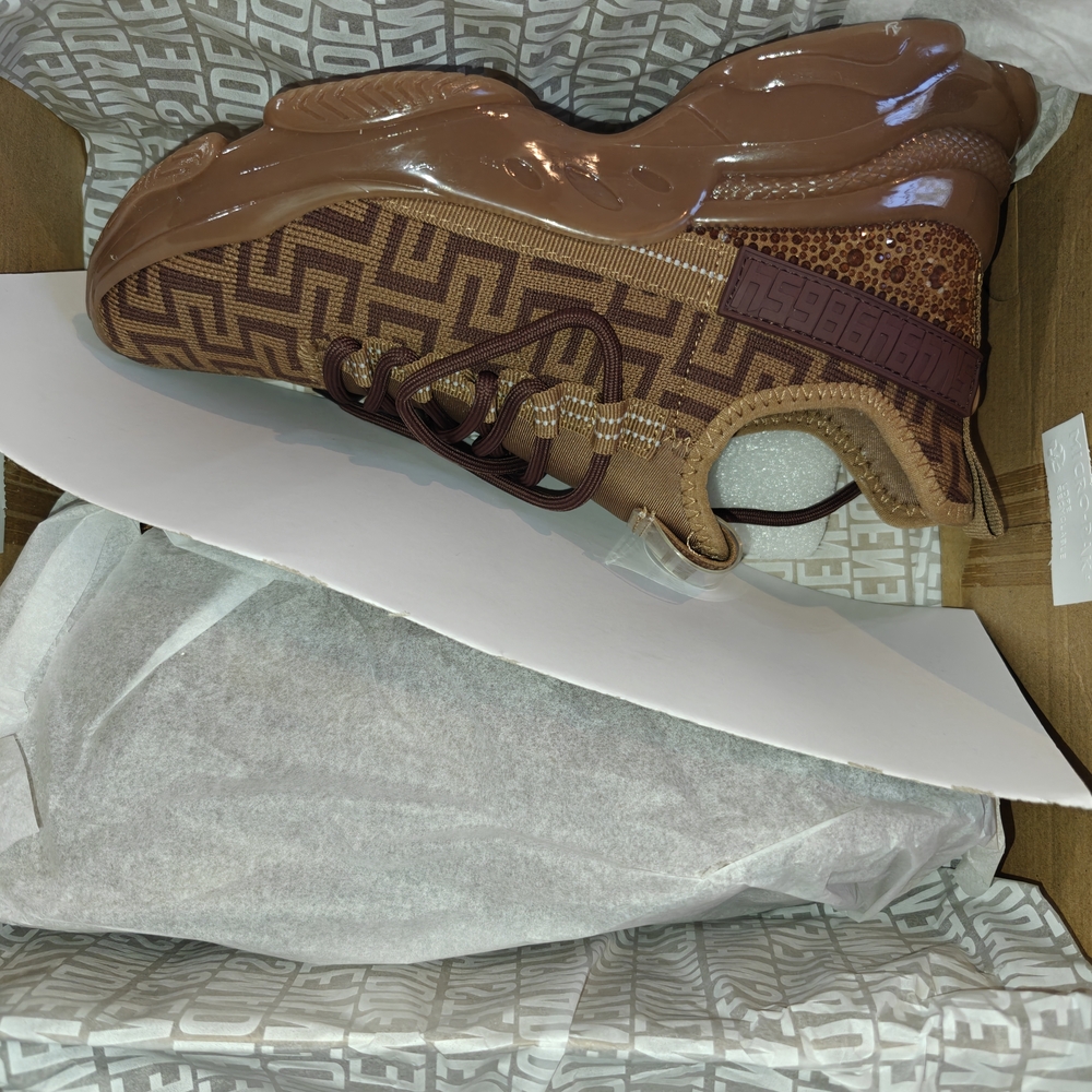 Steve Madden Tan and Brown Patterned Sneakers - Picture 7 of 12